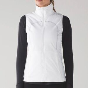 Lululemon Run for Cold Vest White Primaloft Reflective Quilted Performance Sz 6